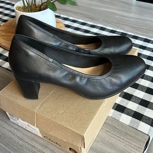 Clarks Kaylin 60 Flex size 10M